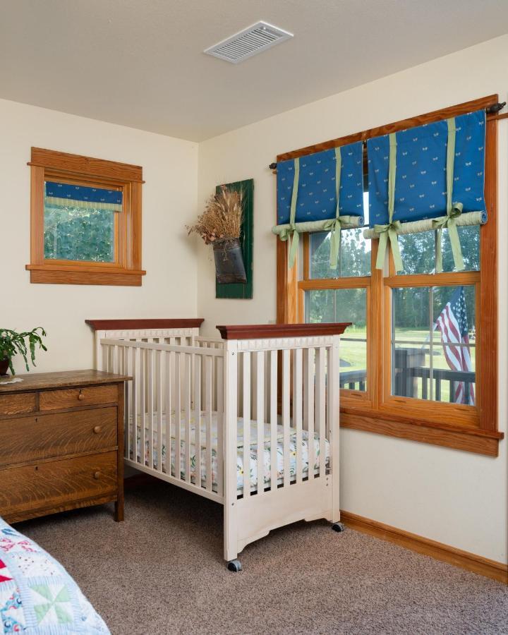 Adventures From Bozeman'S Perfect Location Hotel Exterior photo